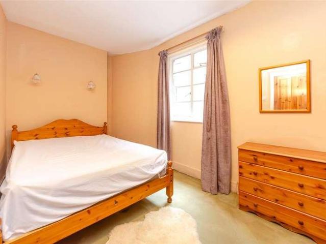 Flat for sale in Upper Bangor, Bangor