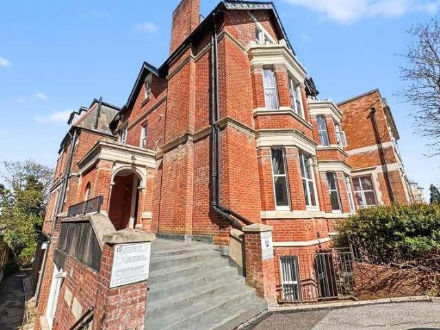 Flat for sale in West Cliff, Bournemouth