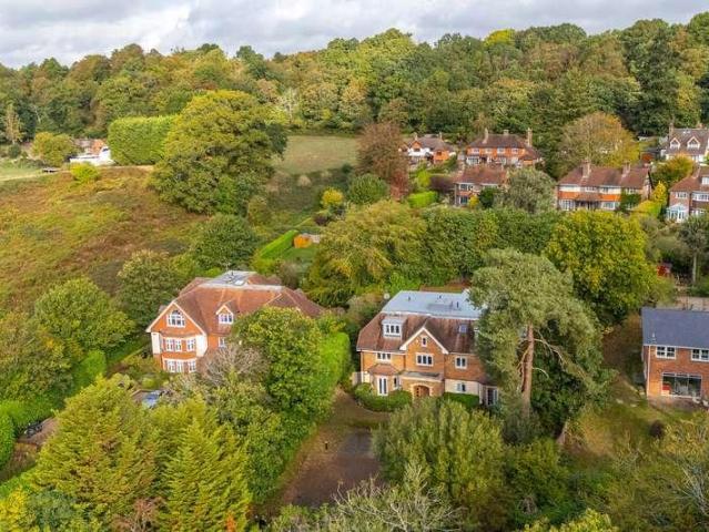 Flat for sale in Reigate, Reigate and Banstead