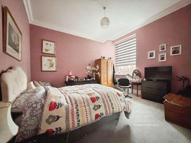 Flat for sale in Gatcombe, Isle Of Wight