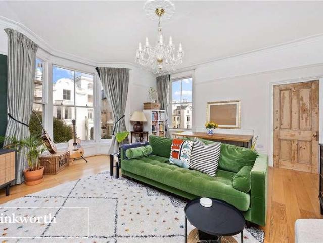 Flat for sale in Aldrington