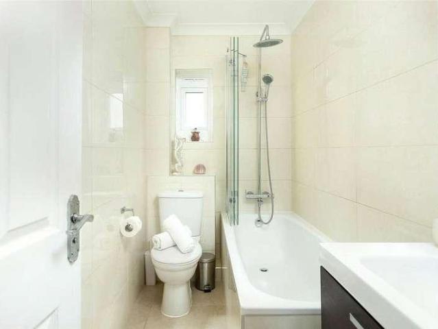 Flat for sale in Bournemouth