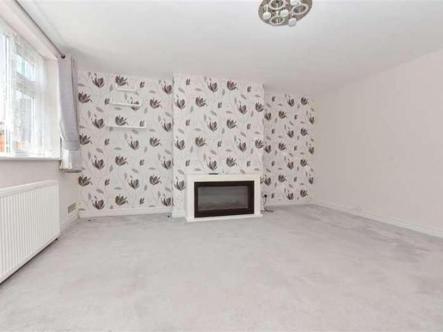 Flat for sale in Studd Hill, Whitstable