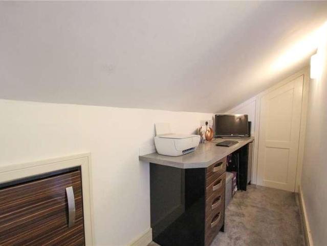 Flat for sale in Eastwood, Southend-on-Sea