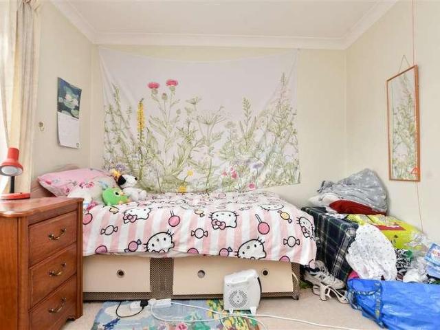 Flat for sale in Birchington, Acol
