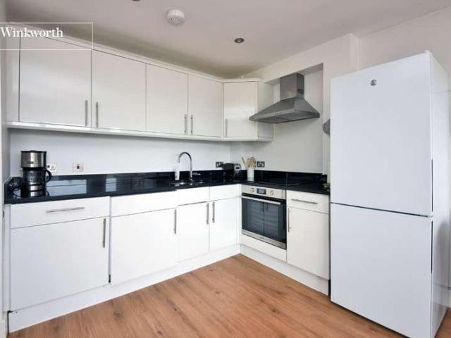 Flat for sale in Greater London