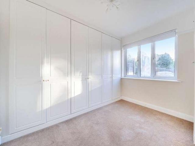 Flat for sale in London Borough of Bromley, Greater London