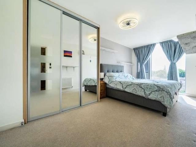 Flat for sale in Greater London