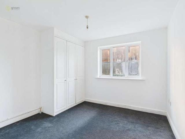 Flat for sale in West Bromwich, West Midlands