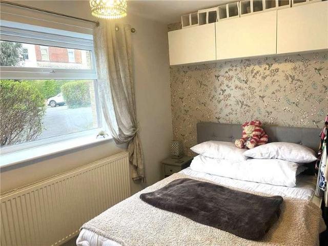Flat for sale in Salisbury, Wiltshire