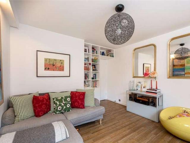 Flat for sale in Belgravia, Greater London
