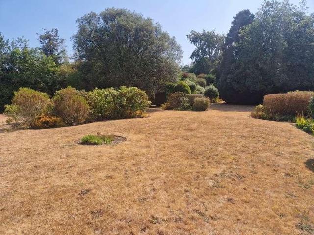Flat for sale in Withycombe, Budlake