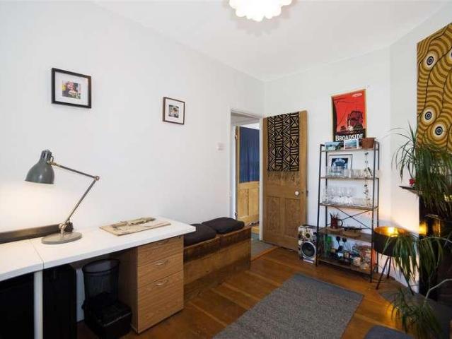 Flat for sale in Spitalfields, Whitechapel