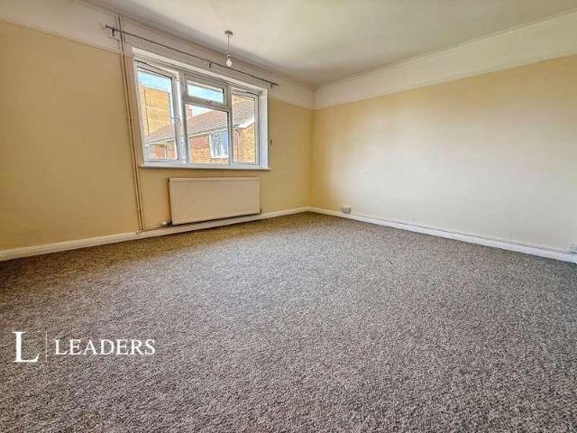 Flat for sale in West Worthing, Worthing