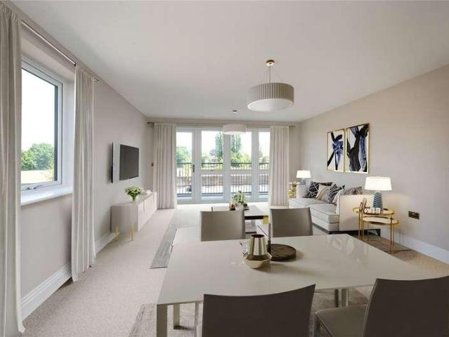 Flat for sale in Lower Green Esher, Blackhills