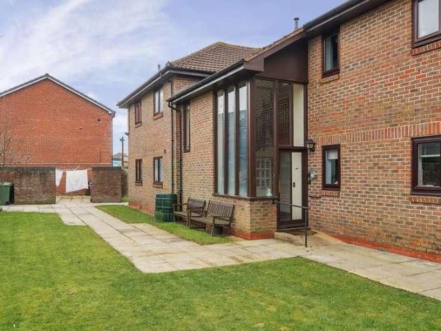 Flat for sale in Stonehouse, School House