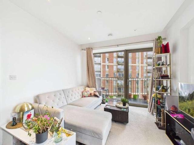 Flat for sale in Blackfriars, Salford