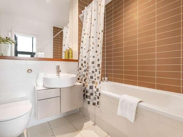 Flat for sale in Barnsbury, Greater London