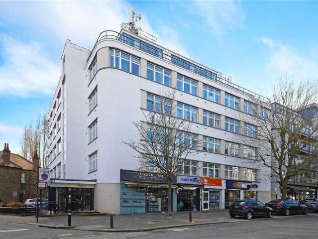 Flat for sale in London Borough of Ealing, Greater London