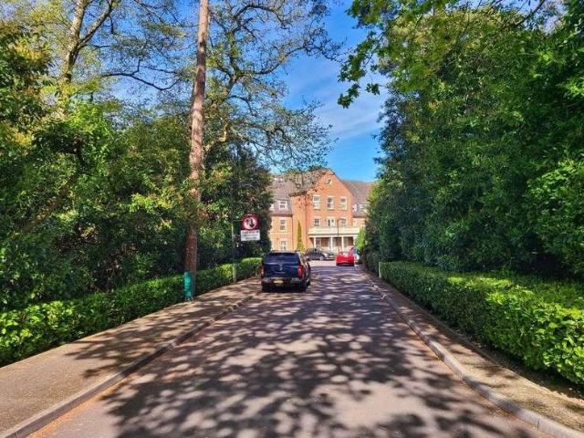 Flat for sale in Glen Eyre, City Of Southampton