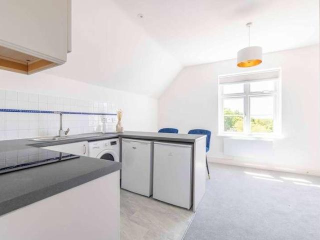 Flat for sale in Slough