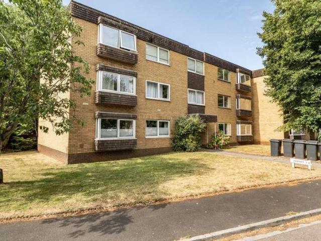 Flat for sale in Winterbourne, South Gloucestershire