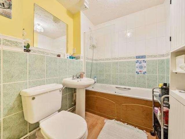 Flat for sale in Enborne, West Berkshire