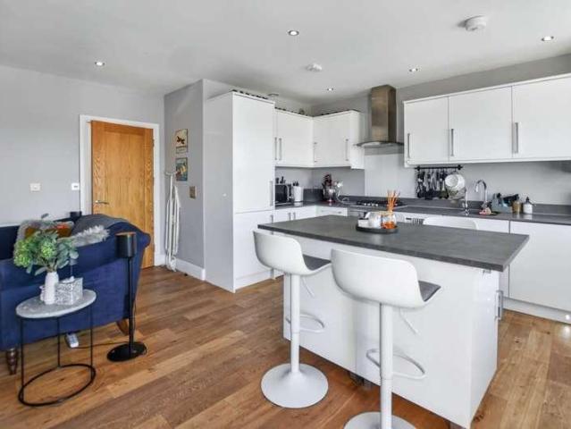 Flat for sale in Belle Grove, Greater London