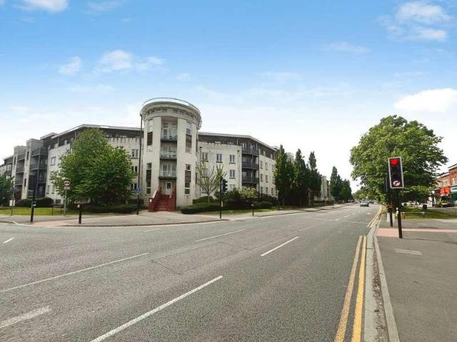 Flat for sale in Fishery, Maidenhead