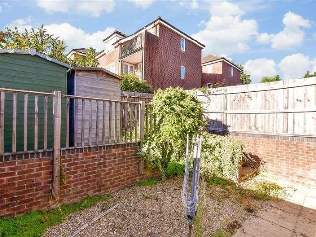 Flat for sale in Spring Vale, Hampshire