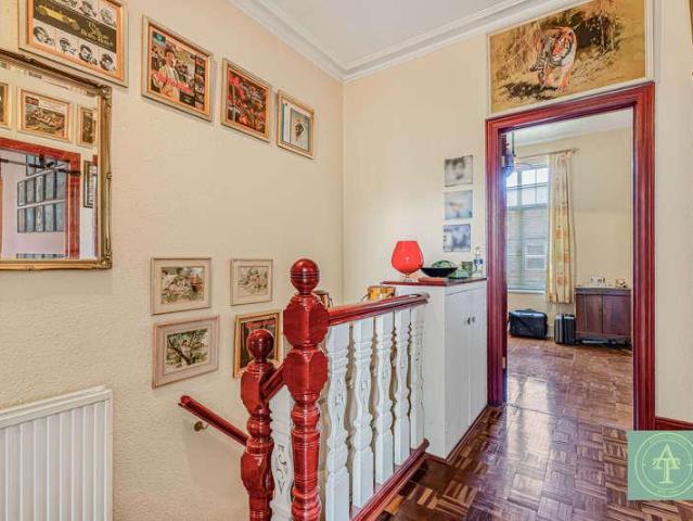Flat for sale in Bowes Park, Greater London