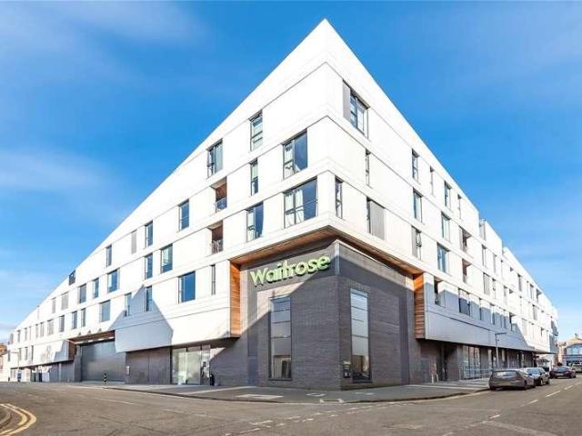 Flat for sale in Guildford Park, Westborough