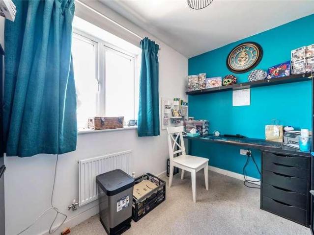 Flat for sale in Black Bourton, Oxfordshire