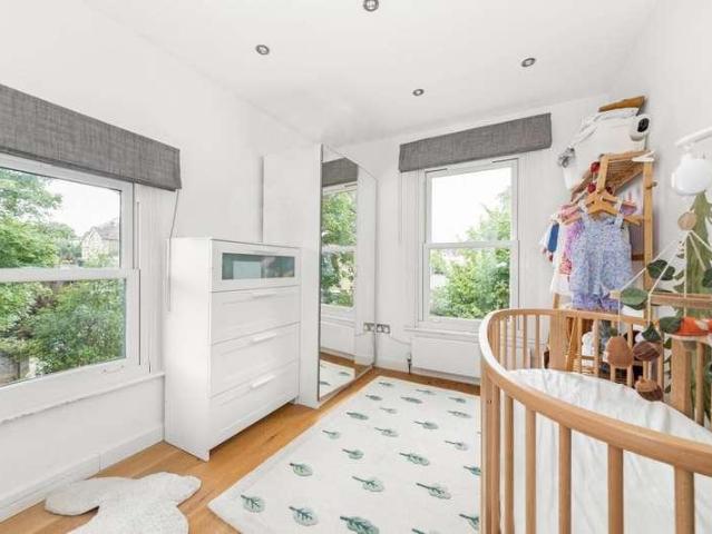 Flat for sale in London Borough of Bromley, Greater London