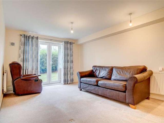 Flat for sale in Coleview, Kingsdown
