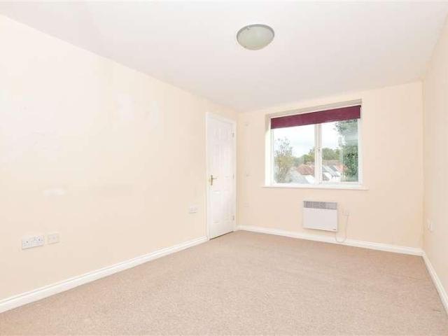 Flat for sale in Ringlestone, Maidstone