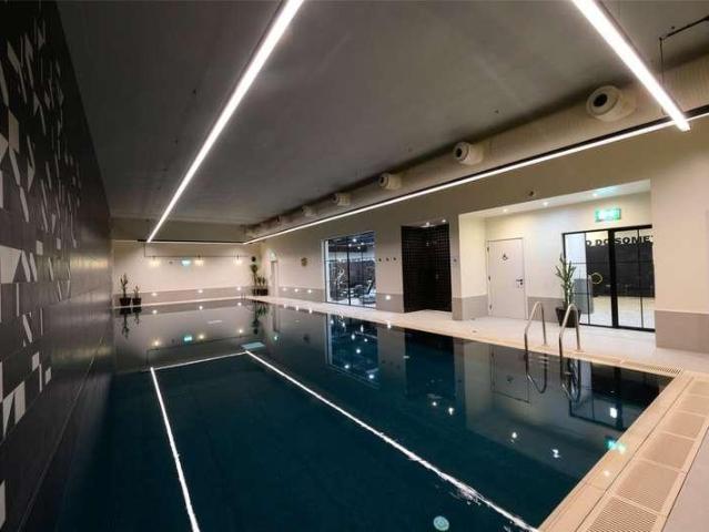 Flat for sale in Woodberry Down, Stoke Newington