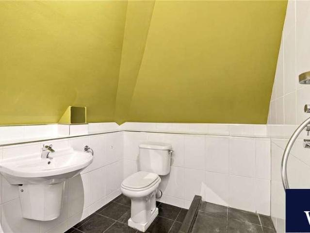 Flat for sale in London Borough of Barnet, Greater London