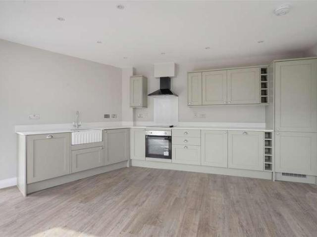 Flat for sale in Kingsdown Park, The Bridge
