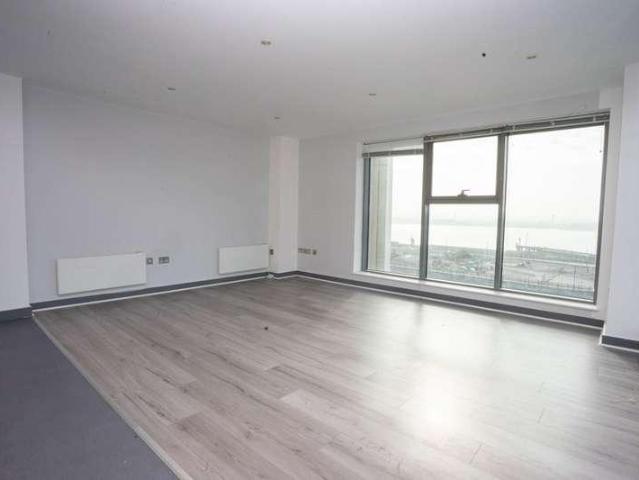Flat for sale in Calderstones