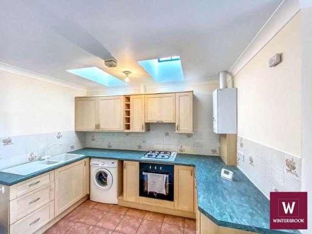 Flat for sale in Berrick Salome, Oxfordshire
