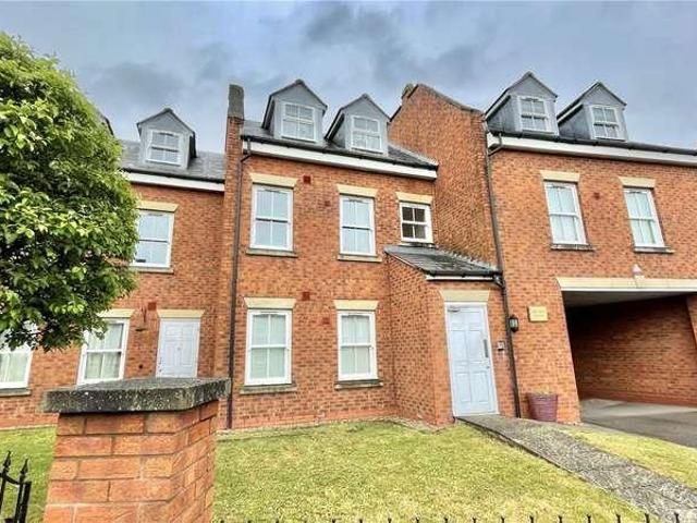 Flat for sale in Stratford-upon-Avon, Alderminster