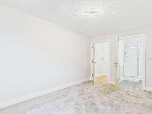 Flat for sale in Wilderspool, Warrington
