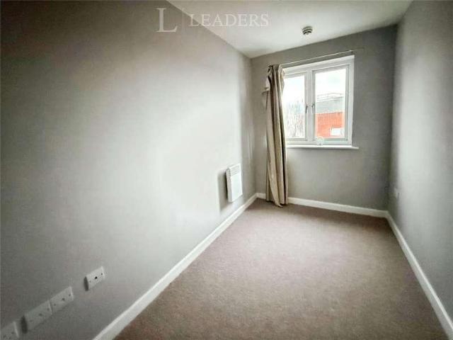 Flat for sale in Portsea, City Of Portsmouth