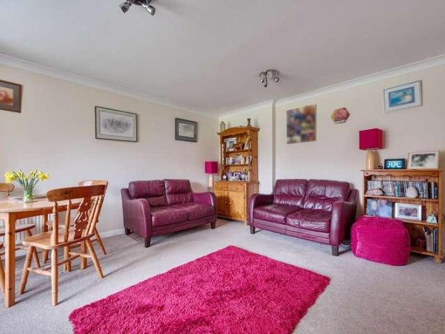 Flat for sale in Bolton Low Houses, Hampshire