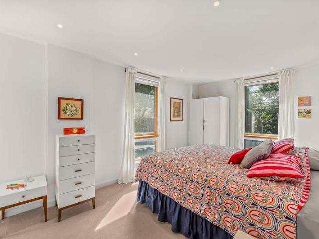Flat for sale in Highbury, Greater London