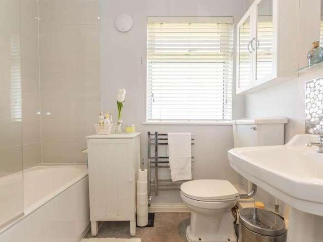 Flat for sale in Lakenham, East Bank
