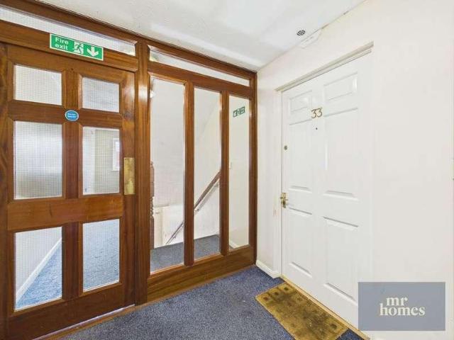 Flat for sale in Cardiff International Sports Village, Falcon Lodge