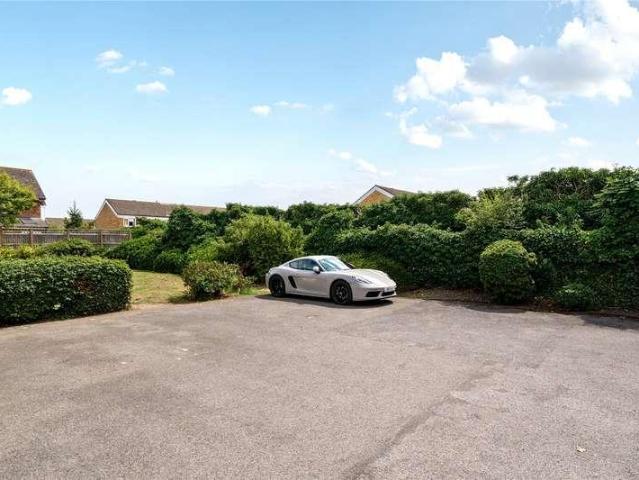 Flat for sale in Blackhills, Surrey