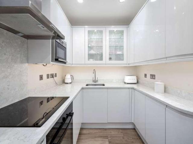 Flat for sale in Blackfriars, Lyons